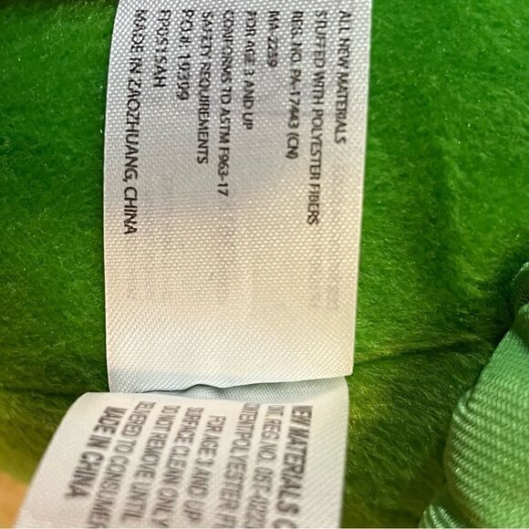 Fiesta Mr. Pickle Stuffed Plush Toy Green NWT pet free smoke free home - Picture 11 of 11